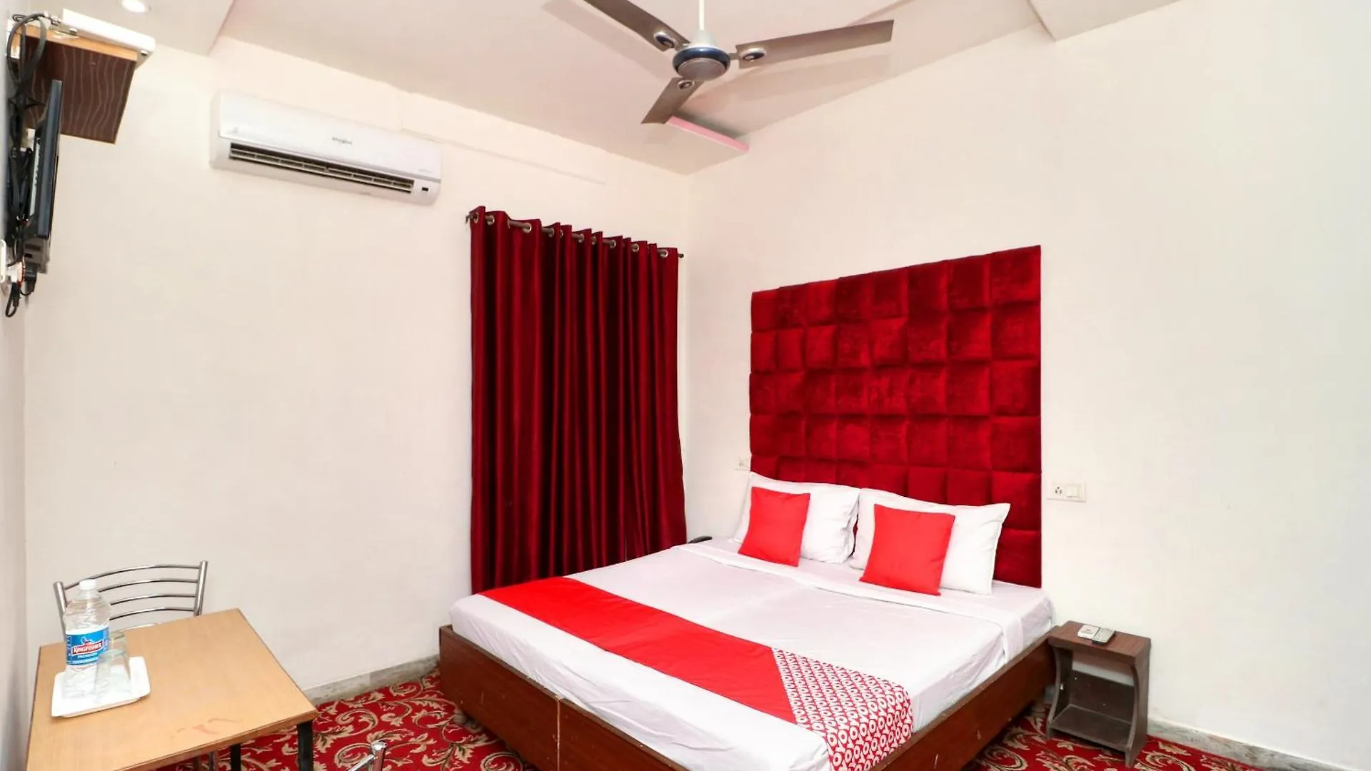 Hotel O Rr Villa Chandigarh India