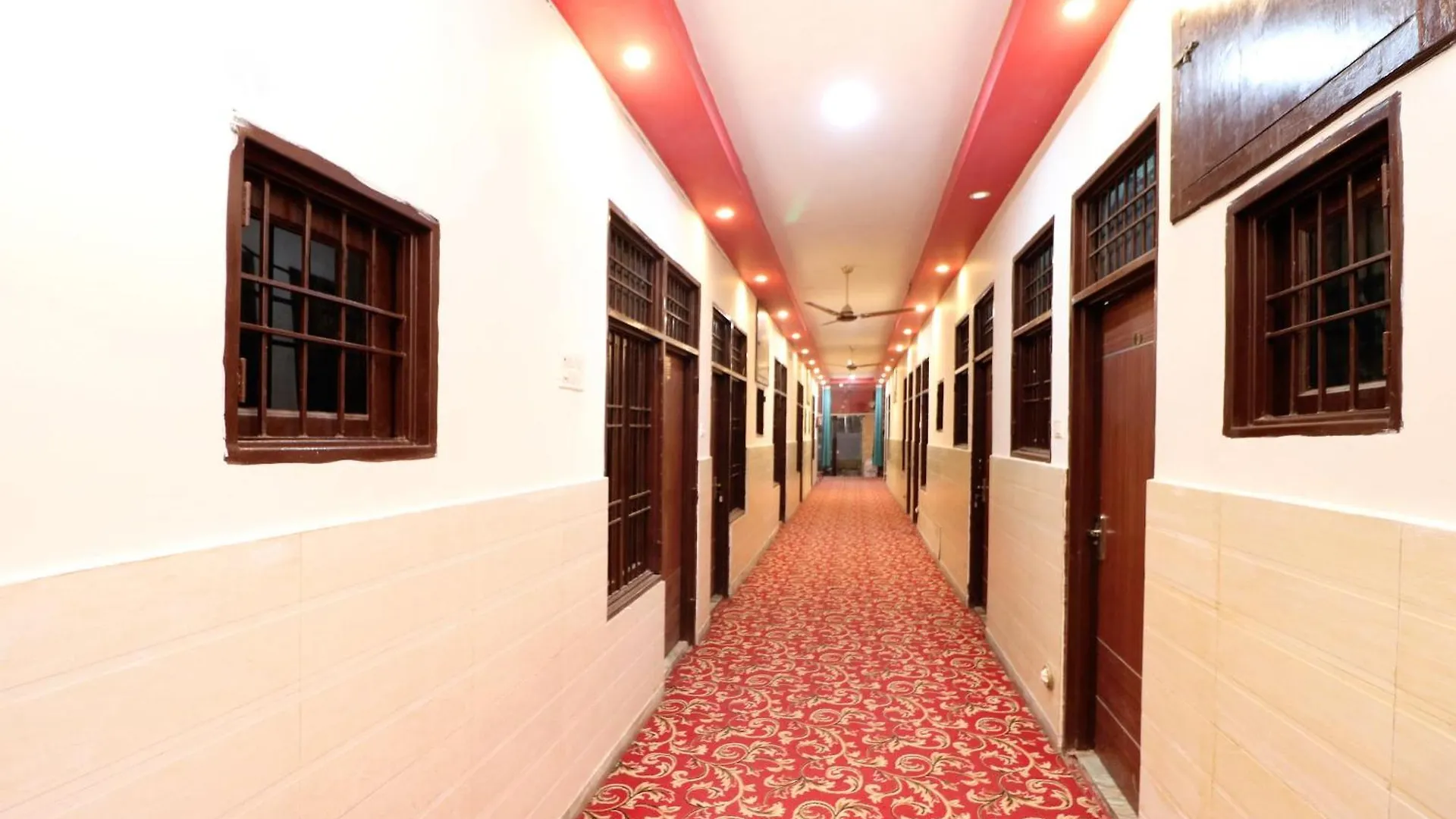 ***  Hotel O Rr Villa Chandigarh India